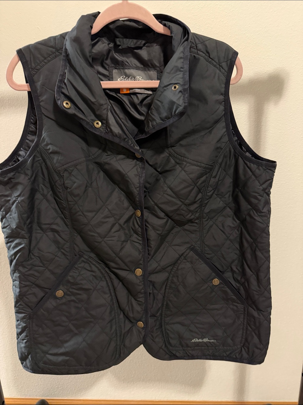 Eddie Bauer 1X Quilted Black Womens Vest with Snap Front